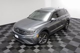 Used 2022 Volkswagen Tiguan SE image 2