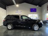 Used 2010 Toyota Highlander SE image 2