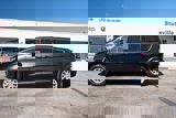 Used 2023 Chrysler Pacifica Touring-L image 2