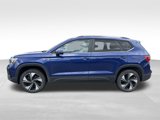 Used 2023 Volkswagen Taos SE image 2