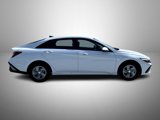New 2025 Hyundai Elantra SE image 4