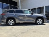 Used 2023 Toyota Highlander L image 2