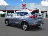 Used 2017 Nissan Rogue SV image 6