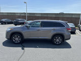 Used 2019 Toyota Highlander XLE image 2