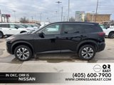 Used 2023 Nissan Rogue SV image 2