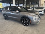 Used 2023 Mitsubishi Outlander SEL image 6