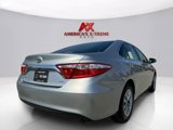 Used 2017 Toyota Camry LE image 5