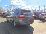 Used 2018 Toyota Sienna LE image 5