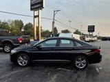 Used 2024 Volkswagen Jetta SE image 2