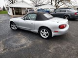 Used 2001 MAZDA MX-5 Miata image 6