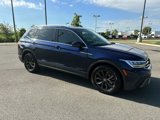 Used 2022 Volkswagen Tiguan SE image 2
