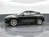 Certified 2023 Porsche Macan image 2