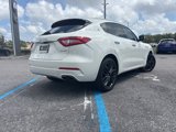 Used 2018 Maserati Levante GranLusso image 2