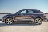 Certified 2022 Porsche Macan image 2
