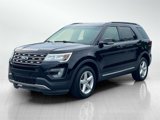 Used 2016 Ford Explorer XLT w/ Equipment Group 202A image 2