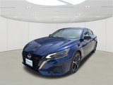 Used 2023 Nissan Altima 2.5 SR w/ SR Premium Package image 2