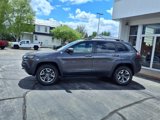 Used 2019 Jeep Cherokee Trailhawk w/ Comfort/Convenience Group image 2