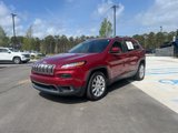 Used 2017 Jeep Cherokee Limited image 2