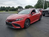 Used 2023 Toyota Camry SE image 2