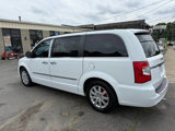 Used 2016 Chrysler Town & Country Touring w/ Driver Convenience Group image 4