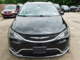 Used 2017 Chrysler Pacifica Touring-L image 3
