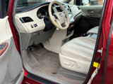 Used 2012 Toyota Sienna XLE image 2