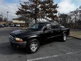 Used 2004 Dodge Dakota Sport w/ Deluxe Convenience Group image 2