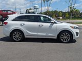 Used 2017 Kia Sorento SX image 3