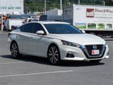 Used 2022 Nissan Altima 2.5 Platinum image 3