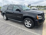 Used 2014 Chevrolet Suburban LT image 4