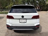 New 2024 Volkswagen Taos SE image 4