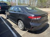 Used 2022 Toyota Corolla LE image 3