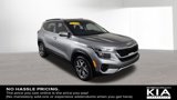 Used 2023 Kia Seltos EX image 2
