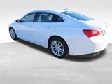 Used 2017 Chevrolet Malibu LT image 4