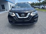 Used 2018 Nissan Rogue SV image 2
