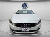 Used 2017 Volvo V60 T5 Platinum image 2