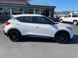 Used 2020 Nissan Kicks SR w/ Exterior Package image 2