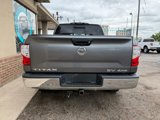 Used 2018 Nissan Titan SV image 4