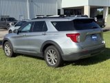 Used 2020 Ford Explorer XLT w/ Equipment Group 202A image 5