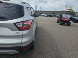 Used 2017 Ford Escape SE w/ Equipment Group 201A image 6