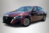 Used 2024 Nissan Altima 2.5 SV image 3