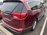 Used 2018 Chrysler Pacifica Touring-L w/ Advanced Safetytec Group image 3