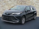 Used 2023 Toyota Sienna XLE image 5