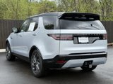 Used 2024 Land Rover Discovery Dynamic SE image 3