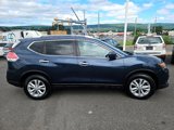 Used 2016 Nissan Rogue SV image 2