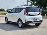 New 2025 Kia Soul LX w/ LX Technology Package image 3