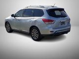 Used 2015 Nissan Pathfinder SL w/ SL Premium Package image 3