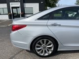 Used 2011 Hyundai Sonata Limited w/ Navigation Pkg 5 image 4