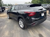 New 2025 Chevrolet Trax LS w/ LS Convenience Package image 3