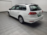 Used 2019 Volkswagen Golf SE image 5